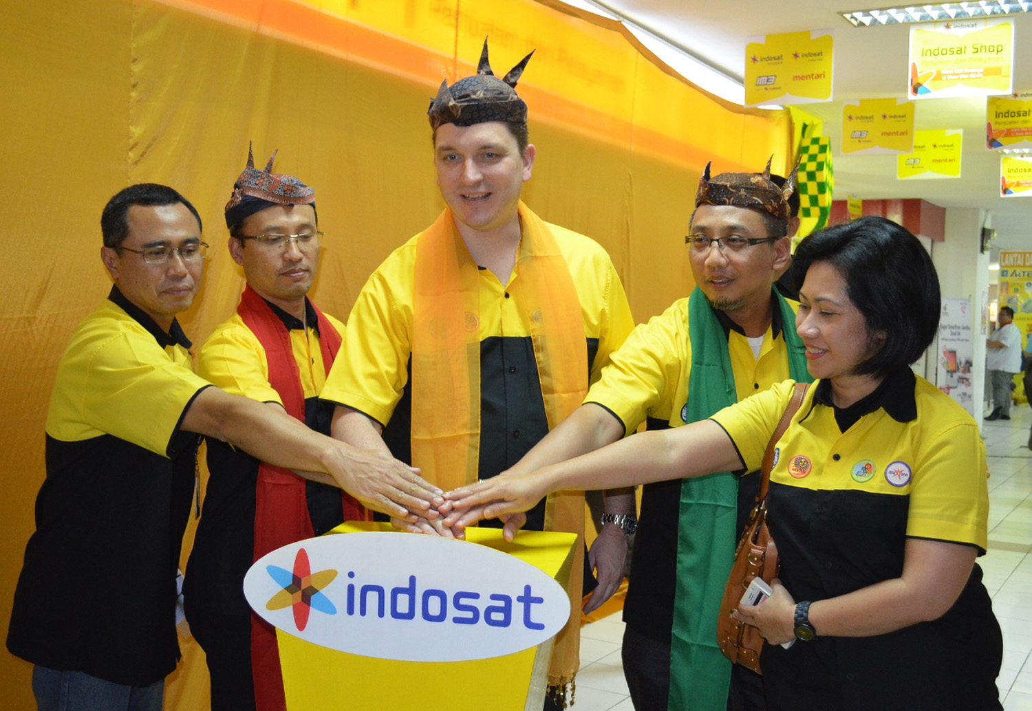 Photo of Indosat Shop ujud kedekatan pada pelanggan